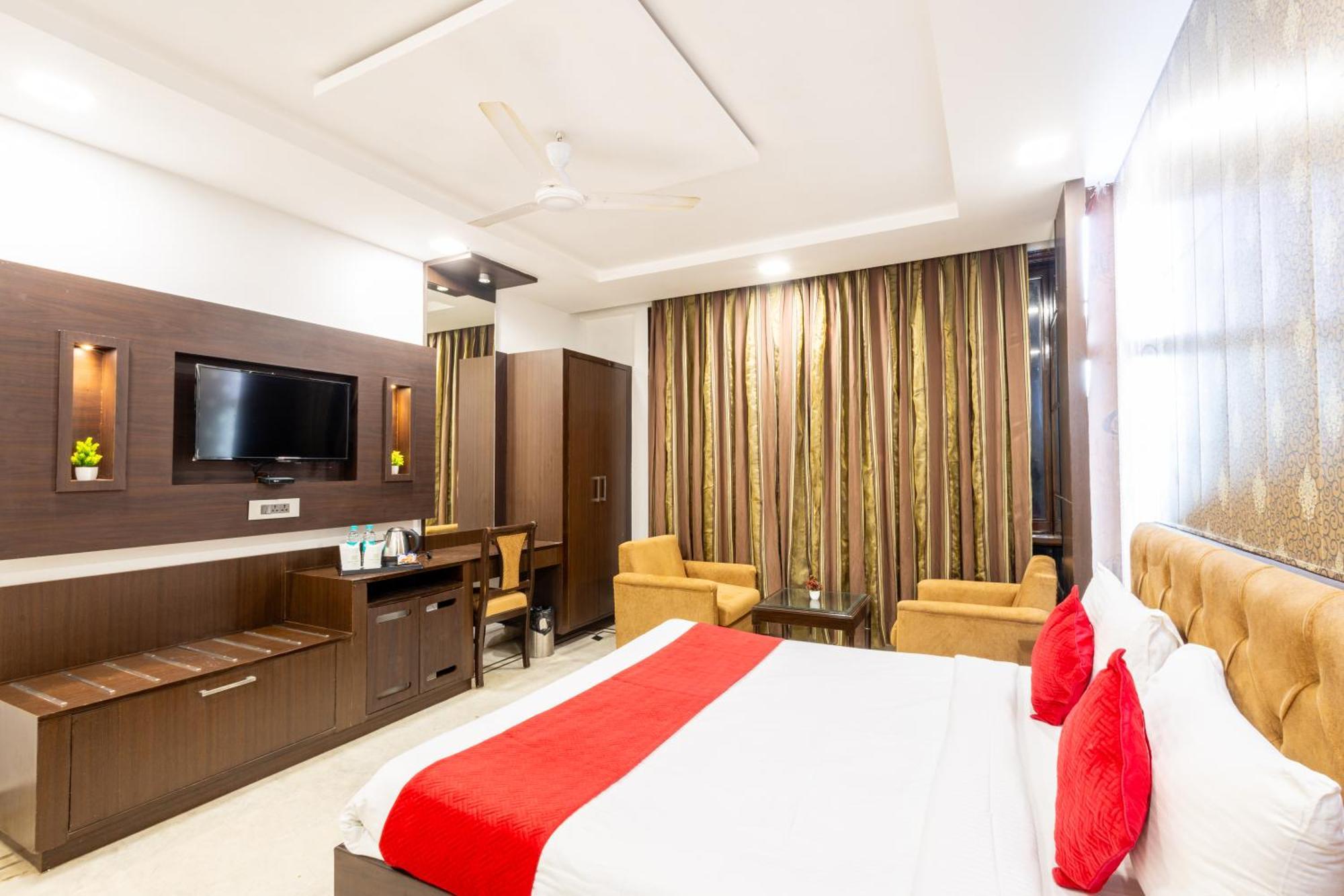Hotel Panickers Residency - Ajmal Khan Market Near Karol Bagh Metro เดลี ภายนอก รูปภาพ