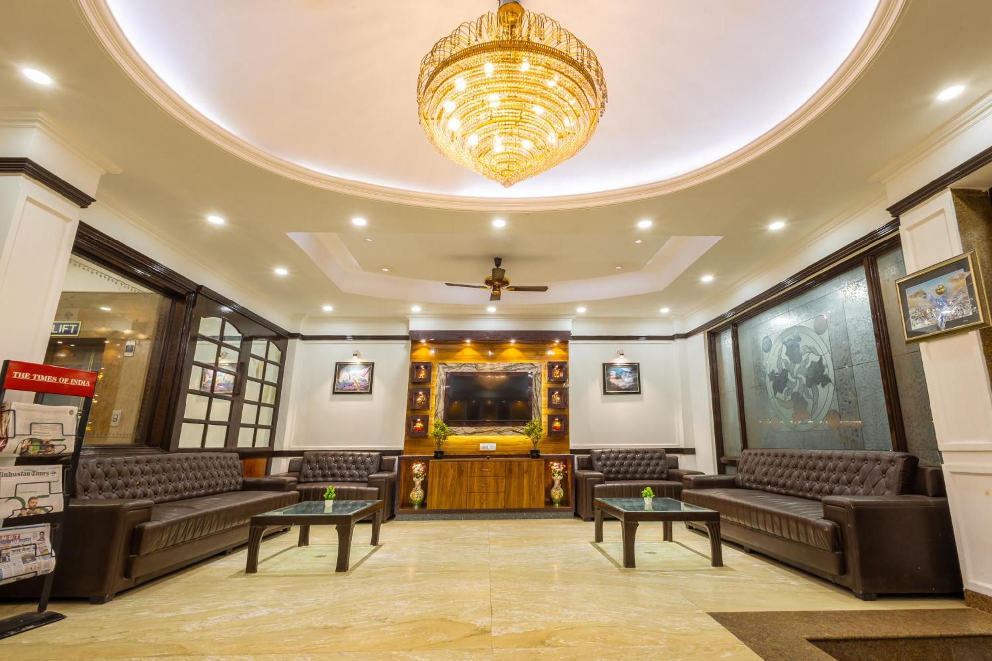 Hotel Panickers Residency - Ajmal Khan Market Near Karol Bagh Metro เดลี ภายนอก รูปภาพ